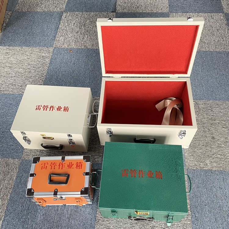 三沙爆破工程作业箱如何选择？玻璃钢与传统材质的全面对比